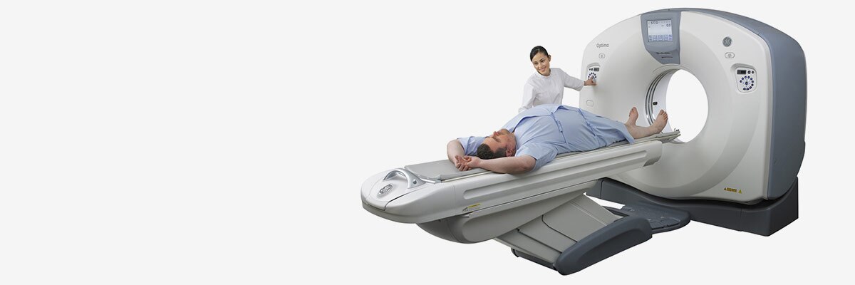 ct-categories-computed-tomography-optima series-optima ct660-ct660_clinicianandpatient.jpg