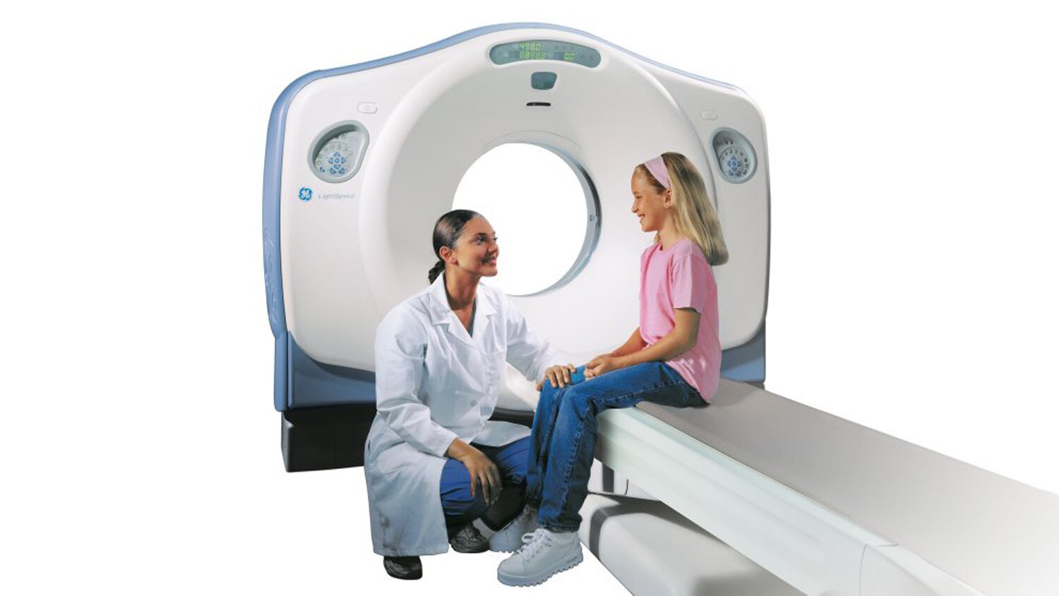 education-general-gehc_education_lightspeed_vct_product_doctor_child.jpg