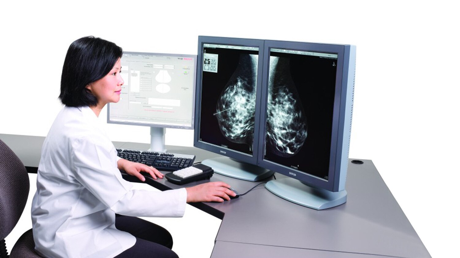 education-general-gehc_education_imammow_product_monitor_doctor.jpg